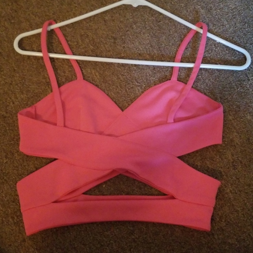 Crop top - Picture 2 of 3